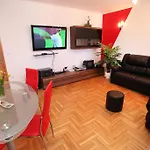 Апартаменти Marina